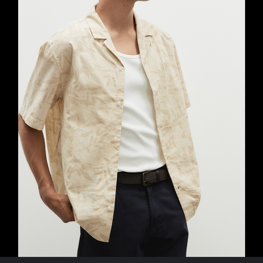 H&M | Resort Style | Relaxed Button Down Shirt | Tan/Cream | Leaves | size XL